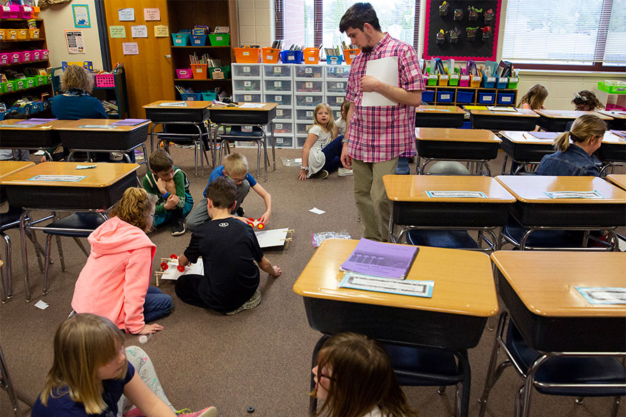 UW-Whitewater Elementary Education student teaches elementary school class