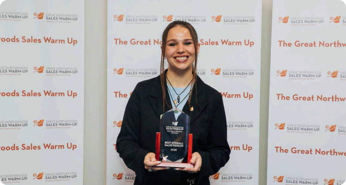 Bailey Quinn Wins Trophy