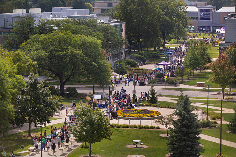  Living on campus means quicker and constant access to classes, recreation, food, activities and events.
