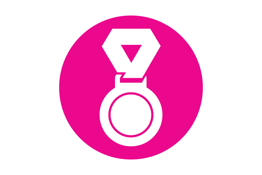 Circular pink icon with a white medal inside of it